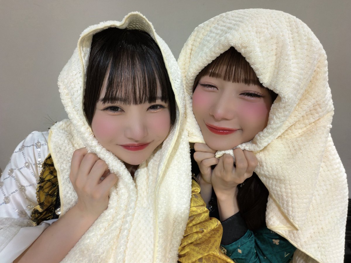 Touka_nonfic's tweet photo. 今日のライブ終わりのとうかとまりん笑笑 https://t.co/nfGXz25aff
