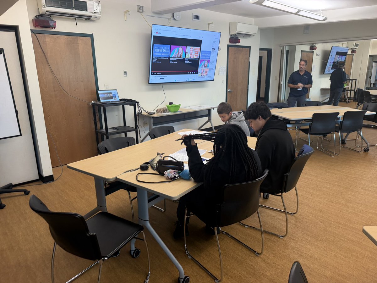 GinaSmi31304522's tweet photo. GHS Industrial Academy building that “Super Human.”   “They can get the job but can they keep it.” #Softskillsvshardskills #lifeskills #survivalskills https://t.co/kXbZkKQYpU