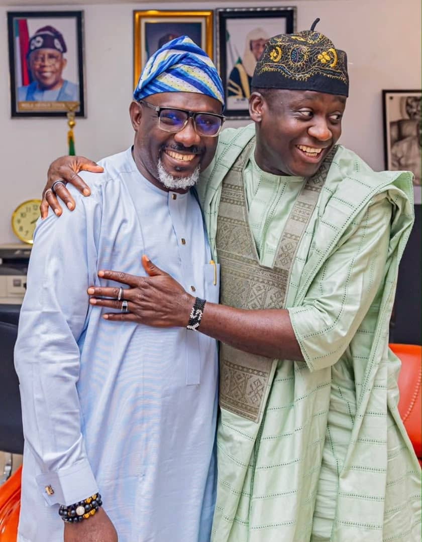 ElRufaiOfkwara's tweet photo. SYD/ADATO for a prosperous kwara state.
Together for progress, development, opportunity, and a brighter future for all Kwarans.
#kwarastate
#syd
#adato https://t.co/sdMlfgTjYu