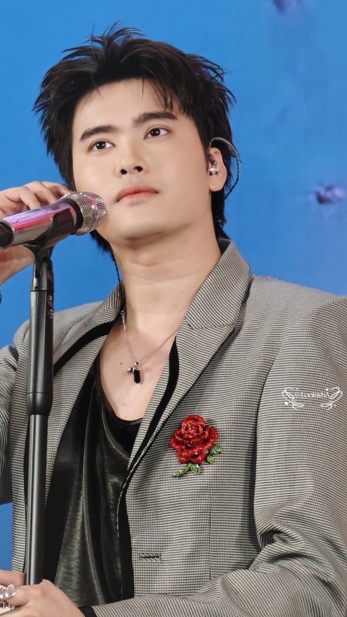 lukwha's tweet photo. 💙🤍✨🥰
#The1LevelxNONTTANONT
#The1LEVELUP
#NONTTANONT https://t.co/YxMG0nXiD7