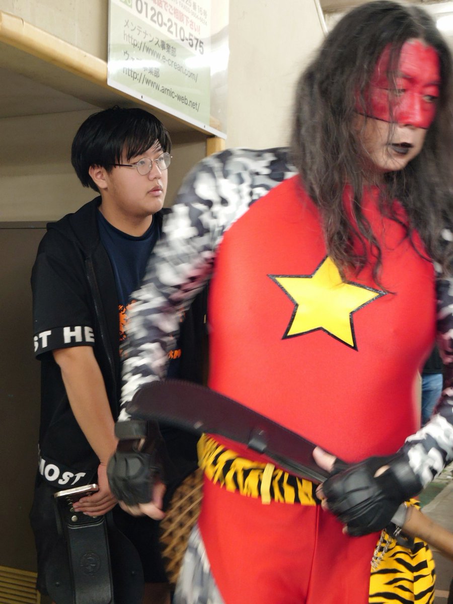 TANANY's tweet photo. 亀アリーナ初めて行きました。
前から行ってみたかったのだけど行って良かった。
選手も観客も高齢者に足つっこんでるのにハチャメチャで面白かったです。ずっとこのままでいてください。
 #クレイジーユニオン大作戦 https://t.co/InITwRGZec