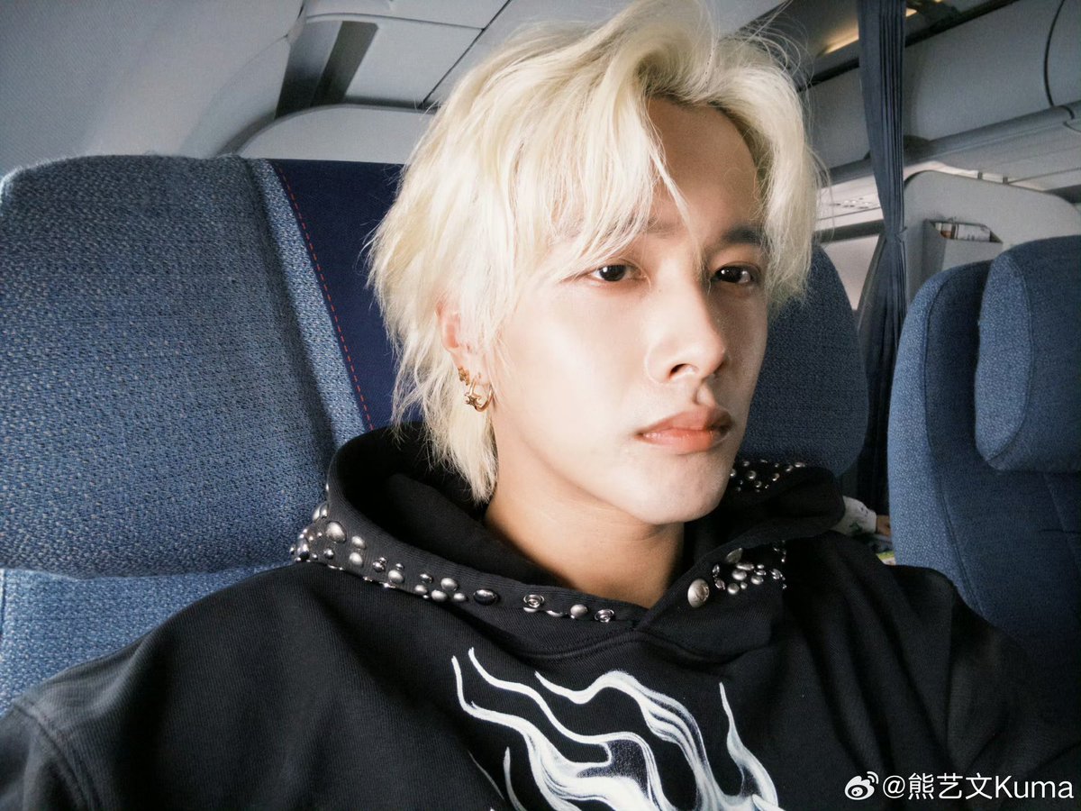 lmlovesy's tweet photo. 🐻 weibo update 

#XiongYiwen https://t.co/oAUQEJYzp2