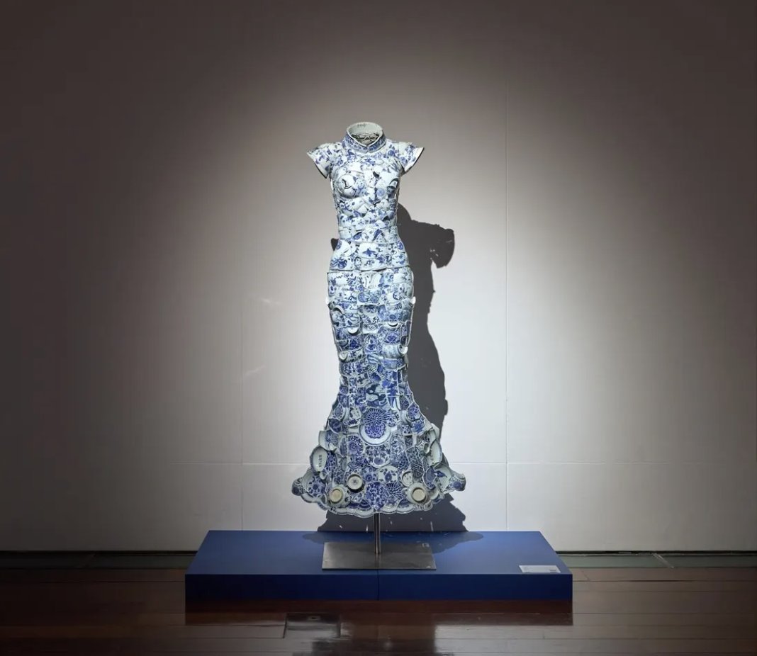 ForbesLife's tweet photo. Inside London’s New Exhibition Of Chinese Craft In The Age Of AI
https://t.co/w1wvm3higF https://t.co/PyCH42R2l3