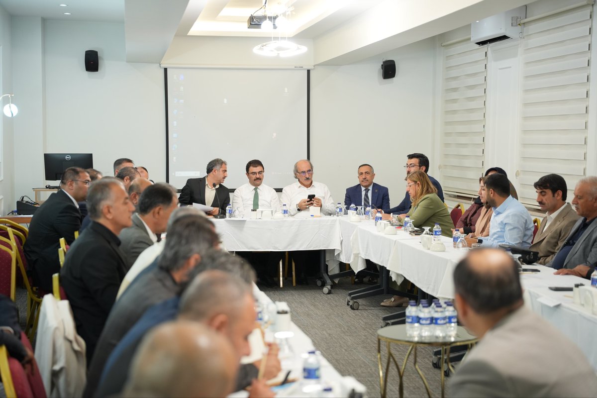 AK_PartiVan's tweet photo. İl Başkanımız Sayın Abdulahat Arvas, Eğitime Destek Platformu programına katılarak eğitim alanındaki çalışmalar ve geleceğe dair değerlendirmelerde bulundu.

Eğitime verilen her destek, yarınlara yapılan en kıymetli yatırımdır.
@akparti
@abuyukgumus 
@MustafaAlkayis 
@Recep_ayd25 https://t.co/dRbv7QVa58