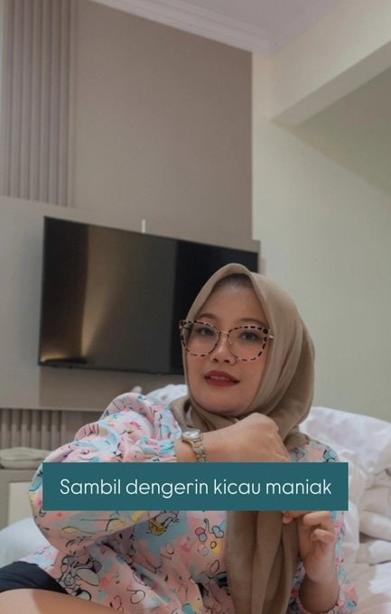 9filme's tweet photo. sambil dengerin musik

https://t.co/c4Z0HR6JpV https://t.co/9vhDu3cl4i