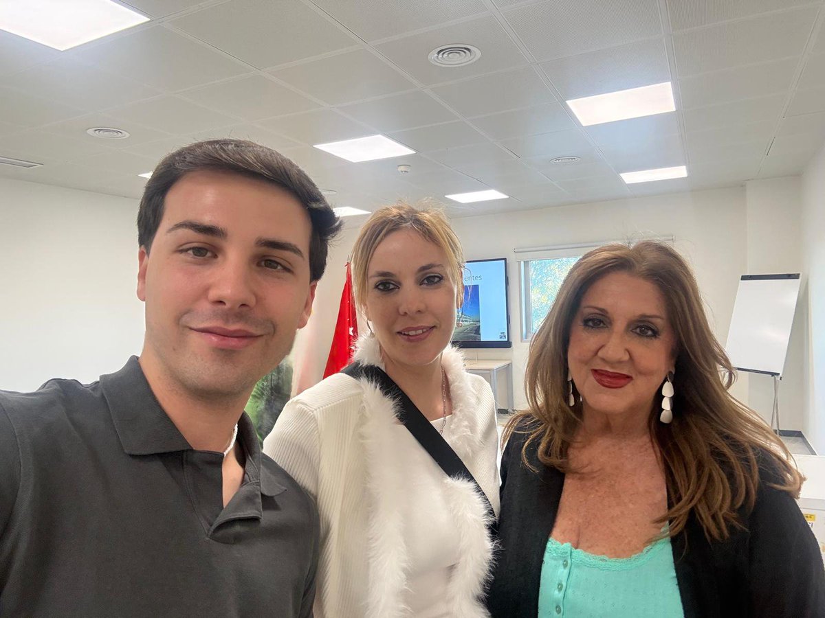 AlcerMadrid's tweet photo. Hoy hemos asistido al Consejo de Pacientes del Hospital del Henares. https://t.co/FLzx74O5qY