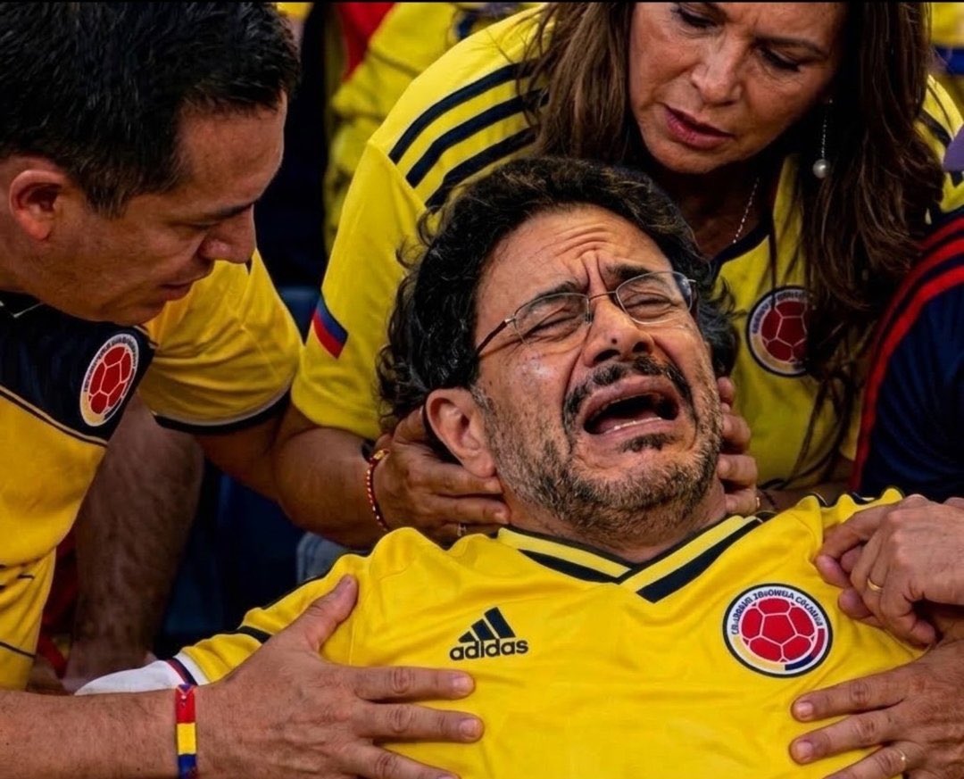 ElBicho_GOAT's tweet photo. @CaracolRadio @DCoronell https://t.co/SGui1NRuhc