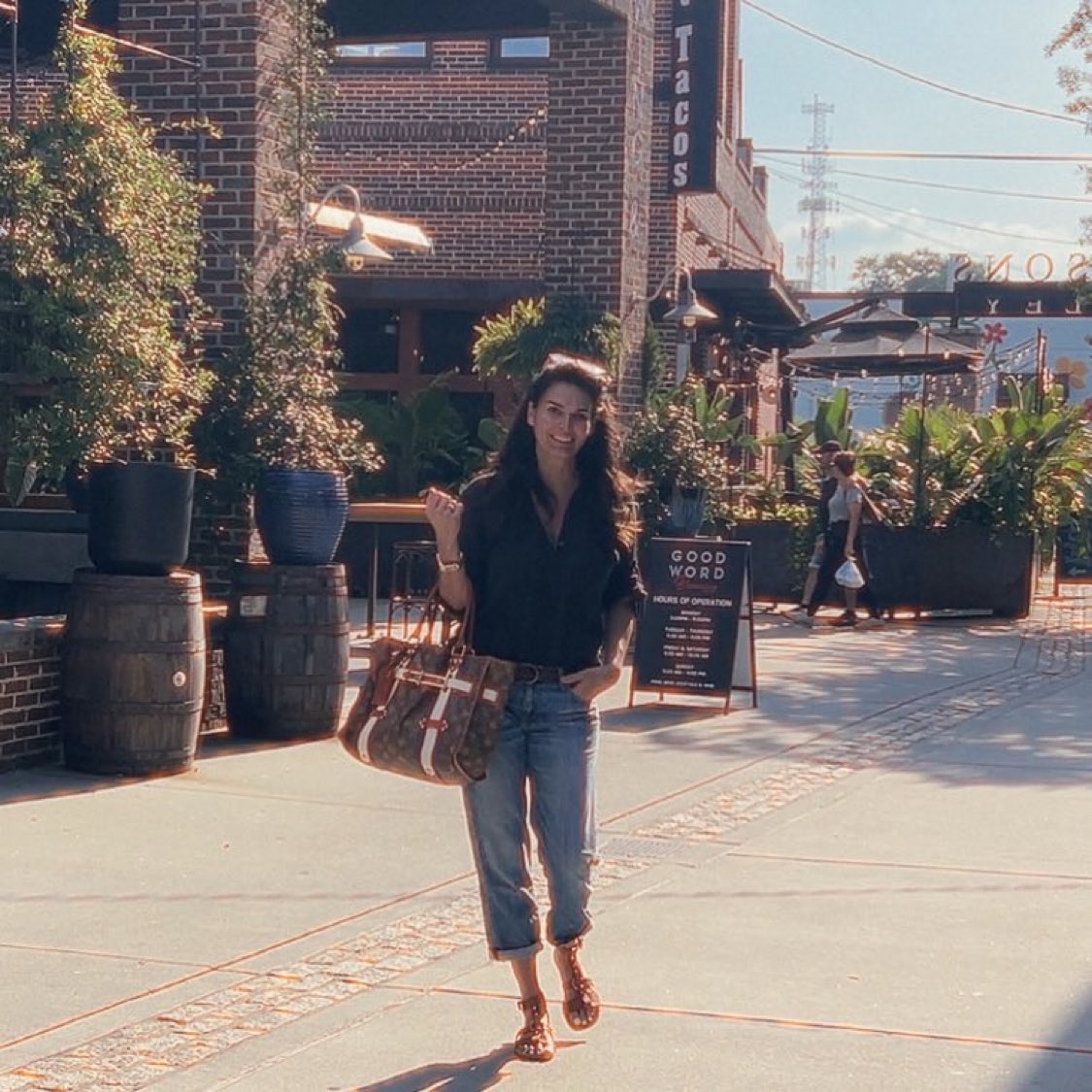 Harmonfancnt's tweet photo. Director Vibes 🎥🎞️❤️ https://t.co/3xRwJ6WZDN