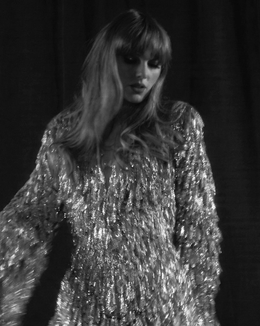 updateswiftbr's tweet photo. 🚨 Confira a duração das quatro novas faixas incluídas em “The Life of a Showgirl: The Encore”:

• “Patient Zero”: 3:45s
• “Cleveland!”: 3:26s
• “Pink Clounding”: 3:10s
• “Babylon”: 3:39s https://t.co/MMVALigYtv