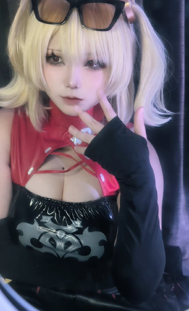 himazindansi3's tweet photo. 😝🤟 https://t.co/g0XRn15iA0