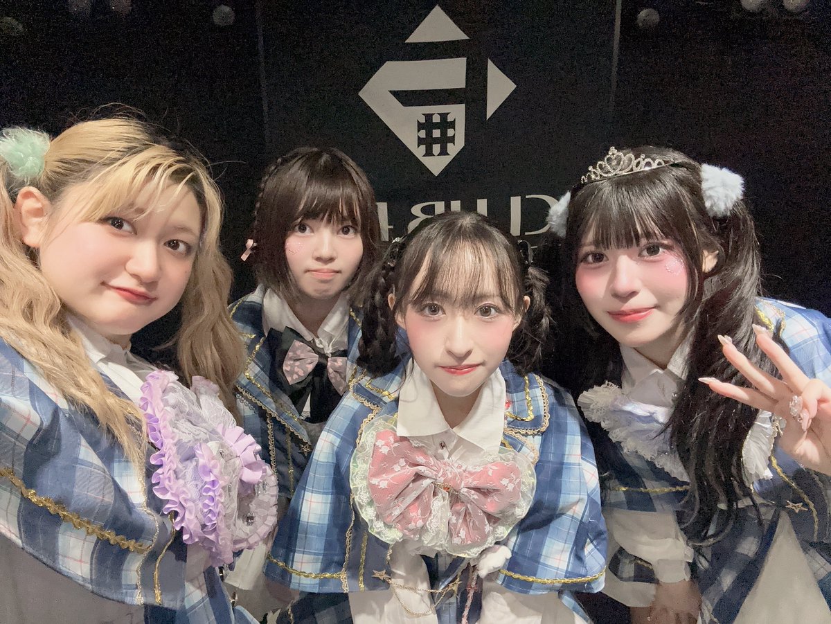HOLIDAYS_staff's tweet photo. 「夏の終わりのHOLIDAYS DAY3夜部」
三日間ありがとうございました🏖️

本日夜部のダイジェスト＆写真をお届け🎥📸

次回▶9/27㈰昼部
「Seltzer Girls Links Vol.5」
📍神田CLUB F#
🎤12:40-13:00／📸13:20-14:20(終演後物販)
🎫https://t.co/xkLBvUiS7i

次の休日も一緒に楽しもう！
#HOLIDAYS https://t.co/vCS1MzdD6k