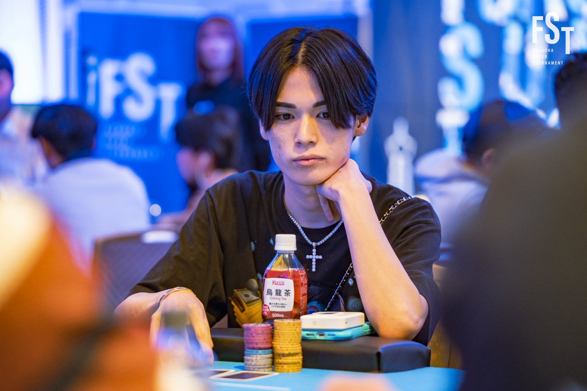 ryousuke_1209's tweet photo. FST5日間あっという間すぎた
今回は1インマネで結果は🙅
FSTのトロフィー取るまでは死ねません。

開催ありがとうございます🙇‍♂️
#FST https://t.co/FNvvq584cU