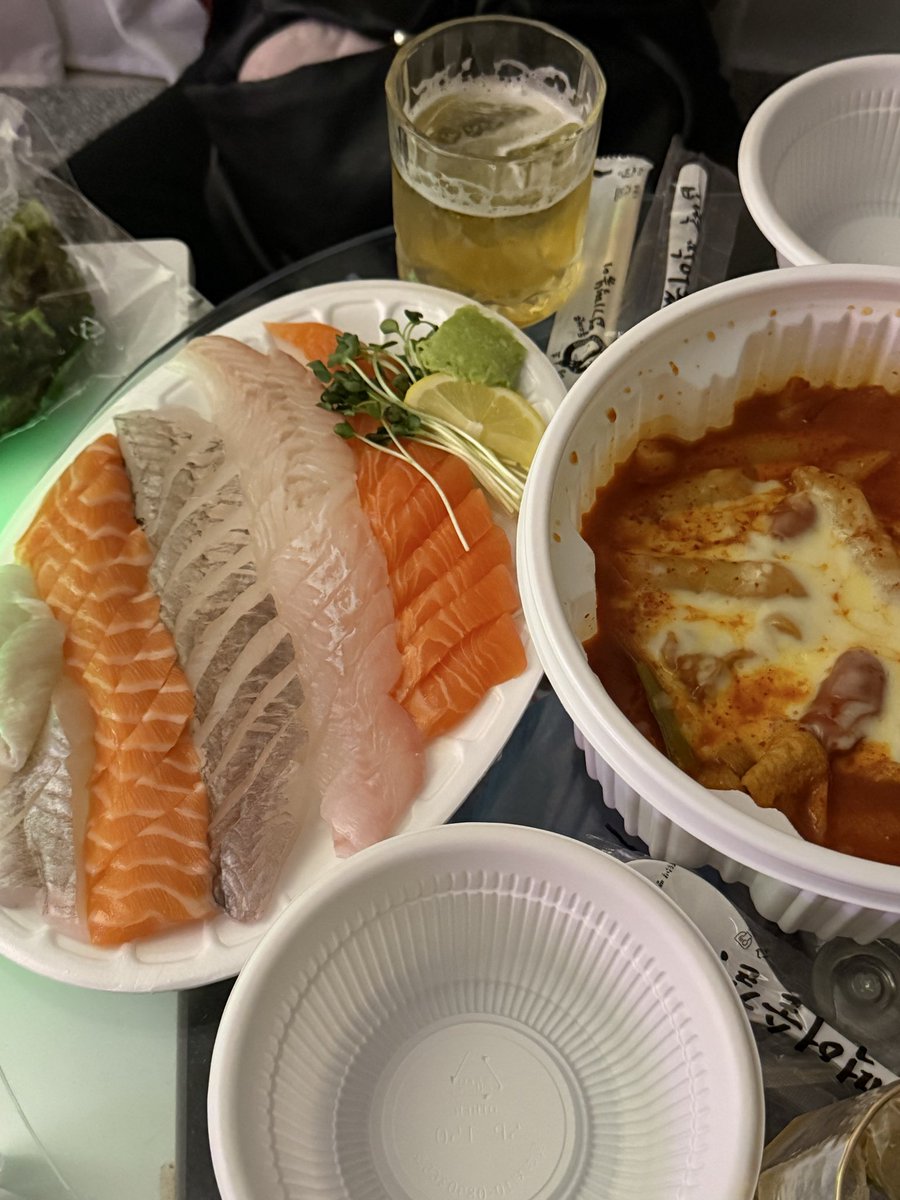 Haze____w's tweet photo. 연휴시작 https://t.co/tPviNerfdC