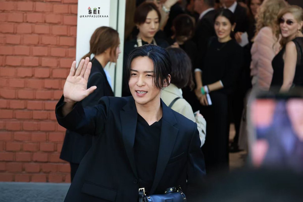 kappasuikaaa's tweet photo. 230926 FENDI SPRING/SUMMER 2027
目黒蓮 PREVIEW 

⭕️ REPOST OK 

 ❌️ PLEASE DO NOT CROP MY LOGO OUT ❌️ 

 ❌️ DO NOT EDIT W/O PERMISSION ❌️ 

You are all I see. 

#RenMeguro 
#目黒蓮 
#RenMeguroxFendi
#Fendi 
#FendiSS27 https://t.co/z9sYRo0z8m
