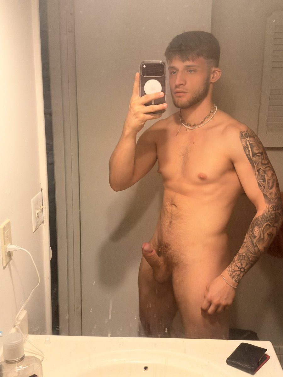 pandakingM's tweet photo. We're back again, I accept offers to collaborate and generate income in 😈💦🔥📽️ https://t.co/065QFhOVwW @GaySexGang @DickCuck @pornogaygratis1 @Grindr @sniffiesapp https://t.co/mHBFqJ8iES