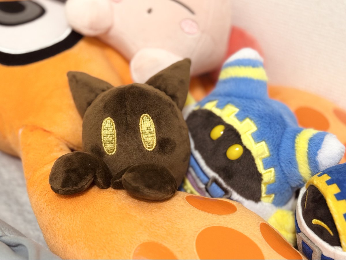 humhumy_da's tweet photo. 剥きたまごは出来た
服作るのチョ〜苦手だからしばらくの間そこで隠れててください… https://t.co/1FC6KKpVfe