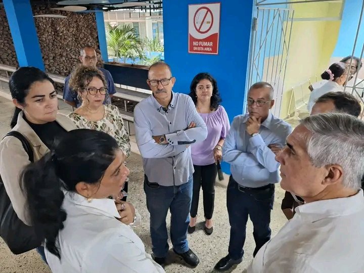 TaniaMCruzHdez's tweet photo. En el 🏥 Pediátrico Juan Manuel Márquez, con la presencia de @EdMartDiaz, autoridades del CPPCC, Gubernamentales, del MINSAP y la DGS Habana; se inauguró nuevo servicio de Ozonoterapia para pacientes hospitalizados.
 💖 Brindar servicios de excelencia es prioridad.
#CubaPorLaVida https://t.co/Nkhrv1wtVJ