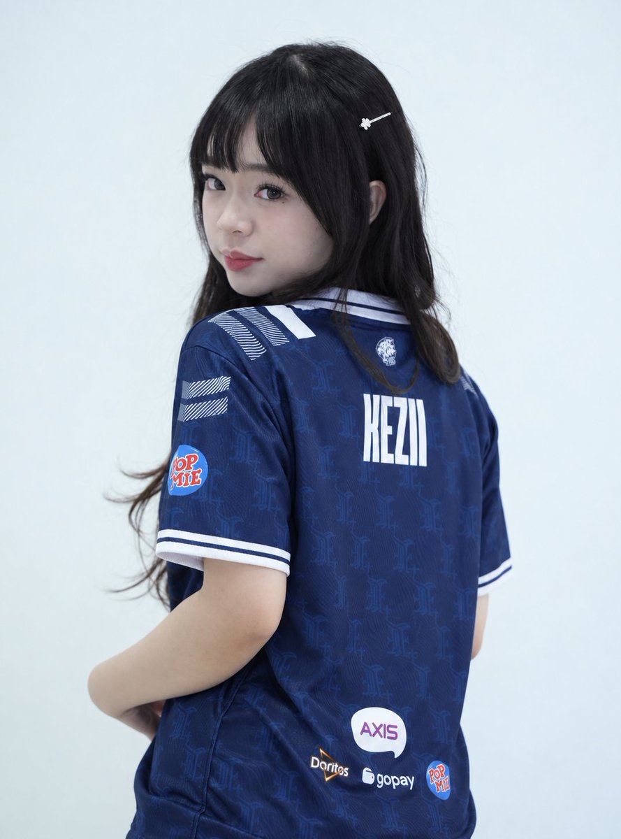 michirumichan's tweet photo. forever go blue. #verokezii #evoskeziii #kezi #B2F https://t.co/5KkqQ6Z97h