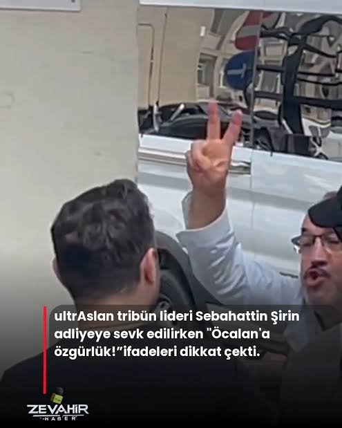 berktpbv's tweet photo. @BlurryFace010 @_unimori @AtiiGS Bebek k..tiline özgürlük isteyecek kadar düştünüz mü la cincon kitlesi https://t.co/GJHOyk19mT