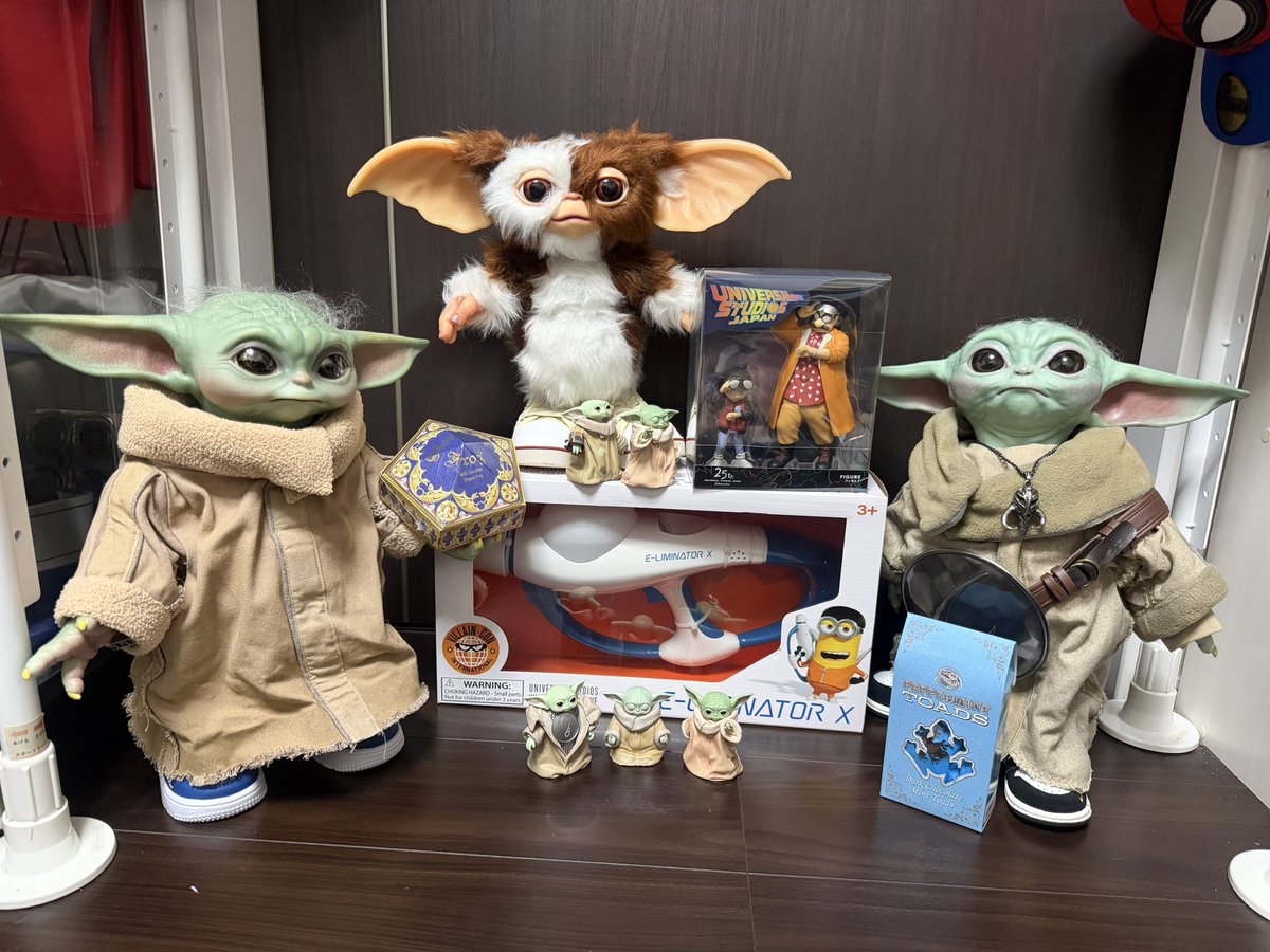 MasaniMasaaki's tweet photo. みんなー!ただいまーヽ(´∀`≡´∀`)ノシ
お土産買ってきたよー🤭
#マンダロリアンアンドグローグー #グローグー保護者会 #グローグーのいる生活 #我らの道 #thisistheway #grogu
#ギズモ
#グレムリン
#ユニバーサルスタジオジャパン #universalstudioJapan https://t.co/h5fxjlYdom