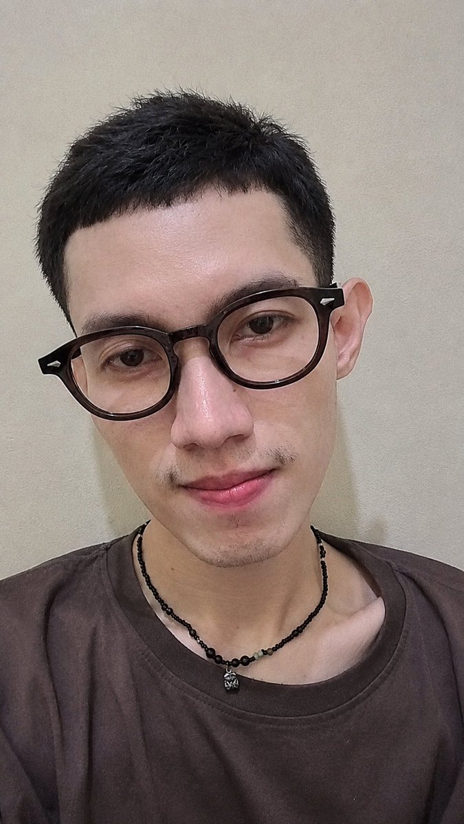 mas_adiin's tweet photo. Pap pulang kerja ny dsini aja https://t.co/hSxM2rsTeo