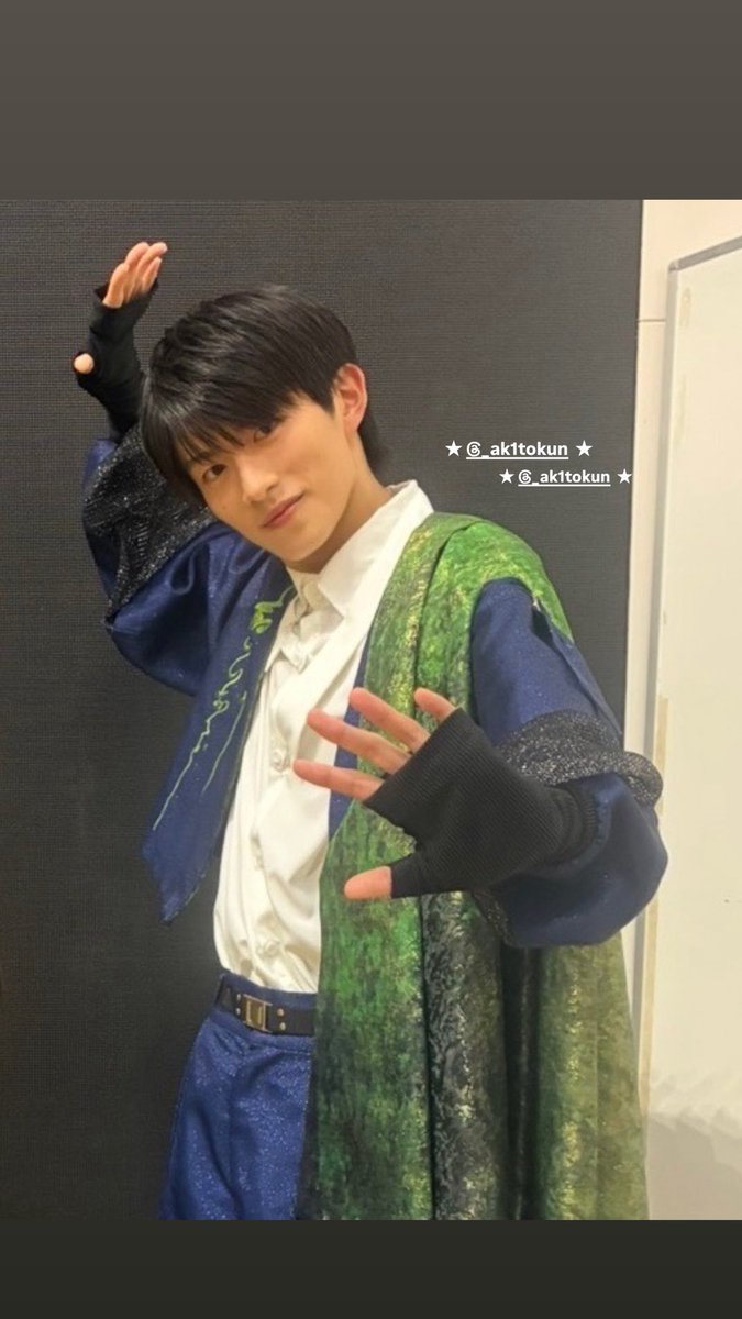 __ak1tokun's tweet photo. ぺいかっこよかった(◞ ̫◟)💕
今日でぺいへの愛爆上がりしたからたくさん会いに行くね♪♪ぺい大好きよ👦🏻💚🫳🏻 #iiOND #畑駿平 #2ショット https://t.co/DBmfklTTVZ
