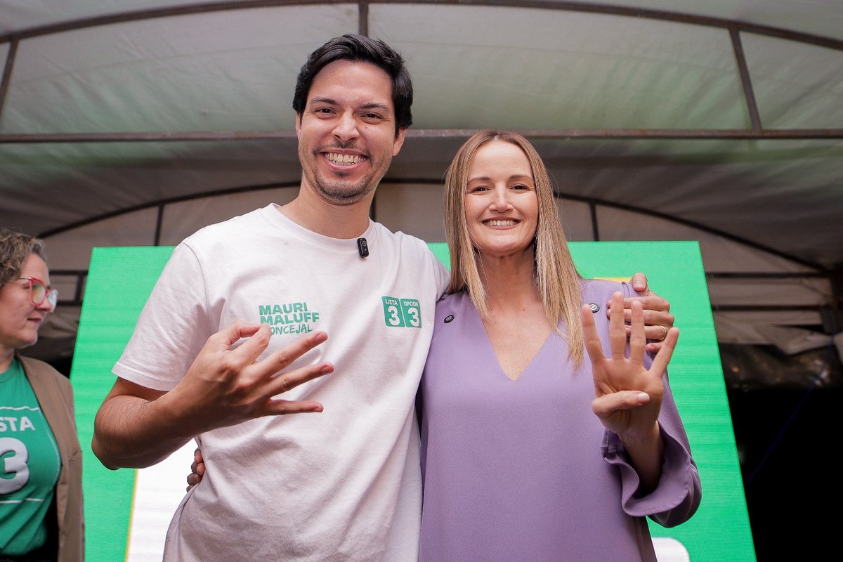 maurimaluff's tweet photo. Ayer realizamos el cierre de campaña de la Lista 3. Estamos convencidos de que la unidad es el camino para reconstruir Asunción. Estoy orgulloso de todos mis compañeros y compañeras de lista por una gran campaña, y espero encontrarles pronto en la Junta Municipal.💪🏽

Votá Lista 3, opción 3. Mauri Maluff concejal. 💚