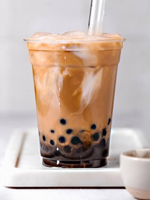 _we_love_food's tweet photo. Is Boba Tea good or gross? https://t.co/GSh2zVjaIq