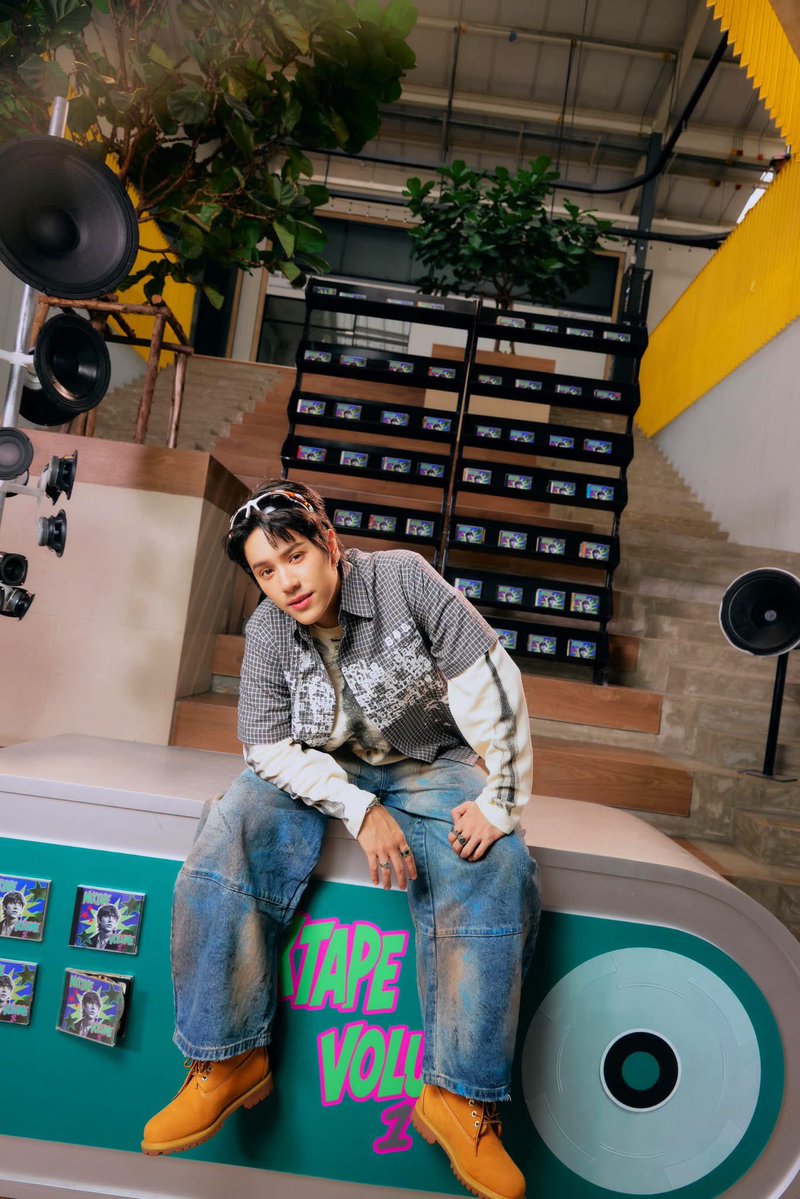 mochitriplen's tweet photo. หล่อทุกรูปจะบ้า คลูบอยของมี๊

#DeniedNANONmv 
#DeniedNANON 
#mynameisnanon https://t.co/IAFgc0kgir