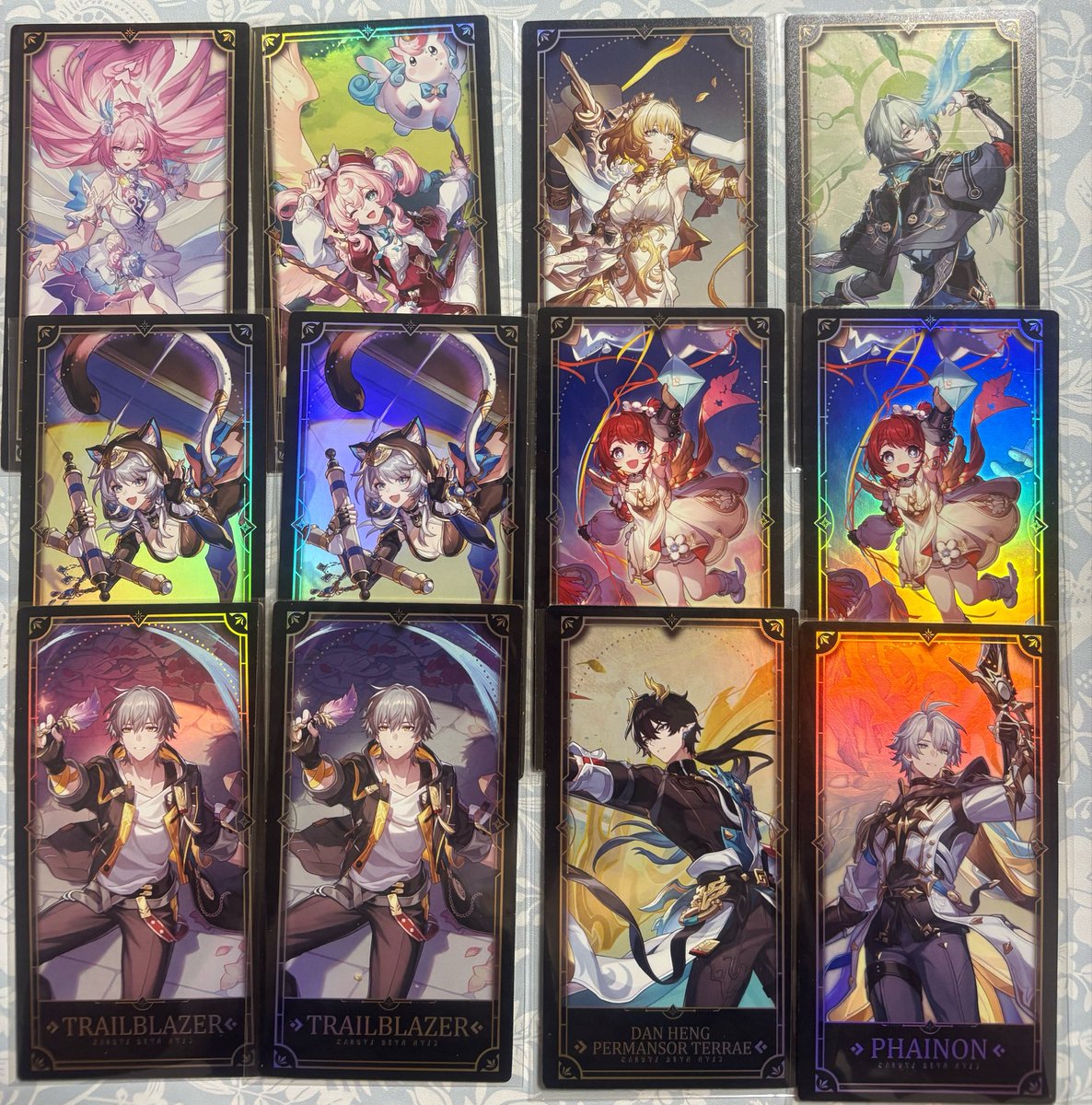 kurenaiyuki's tweet photo. 【交換・譲渡】崩壊スターレイル スタレ 2周年 コレクション カード

譲: ★穹.アグライア.トリビー.★アナイクス.ヒアンシー.サフェル.★ファイノン.★キュレネ. ★丹恒・騰荒

求: サンデー1 ＞＞300円/枚

一部声かけ中
サンデーが決まるまでお時間いただきます
→ https://t.co/ck7Ixv6xJo