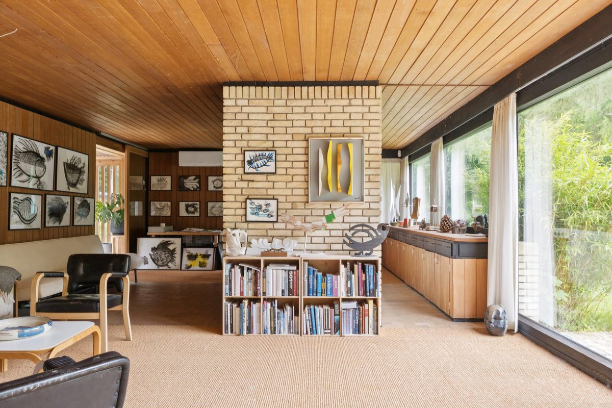 lopedetoledo's tweet photo. Acaban de poner a la venta una vivienda proyectada por Jørn Utzon donde vivió bastante tiempo y, sinceramente, cualquier precio que pidan por ella me parece poco. https://t.co/nRf5t6hSsx
