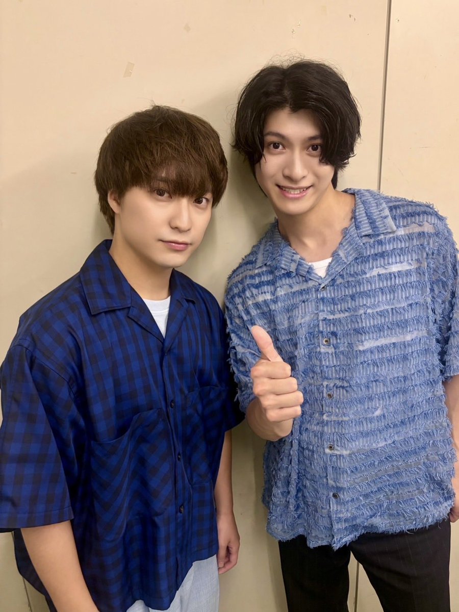 TOWER_Events's tweet photo. 【#Sakurashimeji】 

🎟️FREE LIVE TOUR 2026
『#あなたの声になれたら』
📍広島駅南口地下広場 

本日は特典会のみの開催でございました📮

しめじのお2人、お越しいただいたきのこりあんの皆さま❕
ありがとうございました〜✨🍄

イベント終了後にはお写真もいただきました🌞
福岡、広島の2daysリリイベ
Sakurashimeji(さん)補給ができましたでしょうか??🙂‍↕️

次回のFREE LIVE TOURは
10/4(日)
📍アリオ柏　にて❕

引き続きよろしくお願いいたします🌸