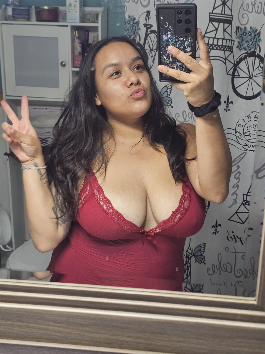 Chapina__93's tweet photo. Goodnight ๐คช๐ด๐คโจ๏ธ
#latina #momma #goodnight #nightgown #chapina https://t.co/hG27qfc0Ae