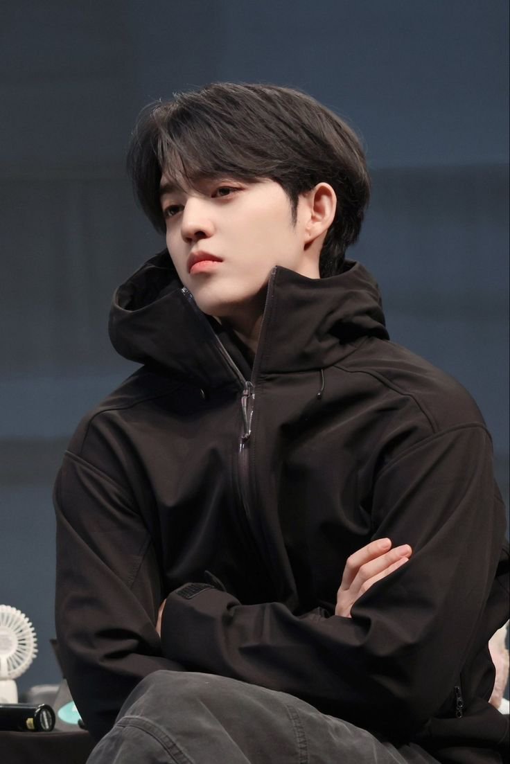 ciciyaa_scd's tweet photo. #sooncheol
si teknik yang dudukin si teknik https://t.co/90ByKfxbPR