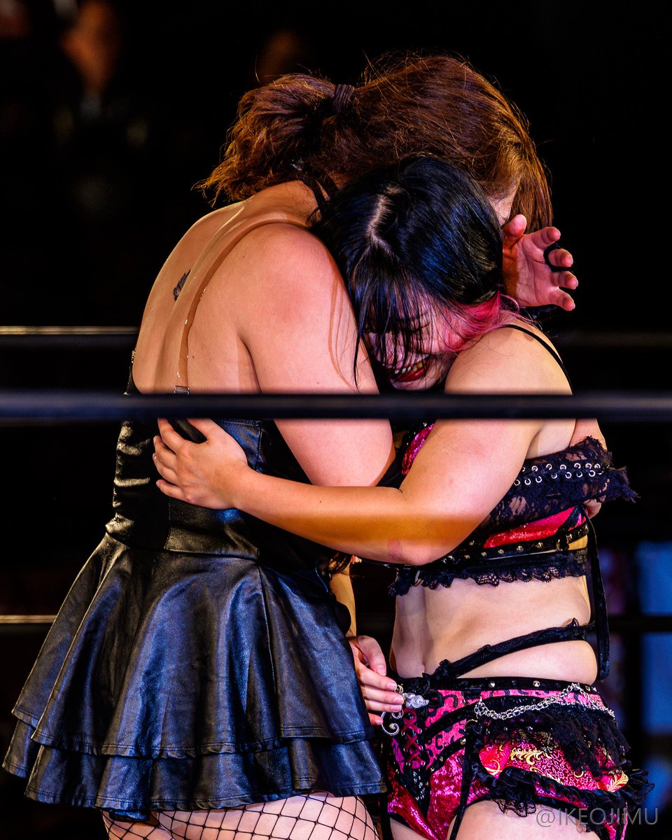 yu7girl's tweet photo. 本日はラスト新宿FACE大会ありがとうございました。
私がプロレスラーになったら叶えたい夢がまた1つ叶いました。
夢が叶ったからにはいつかは超える壁として。隣で対角で。これからもよろしくお願い致します。

お世辞でもなんでもなく私はVENYさんが大好きです！！

#SENJO https://t.co/mg1TwCE4uV