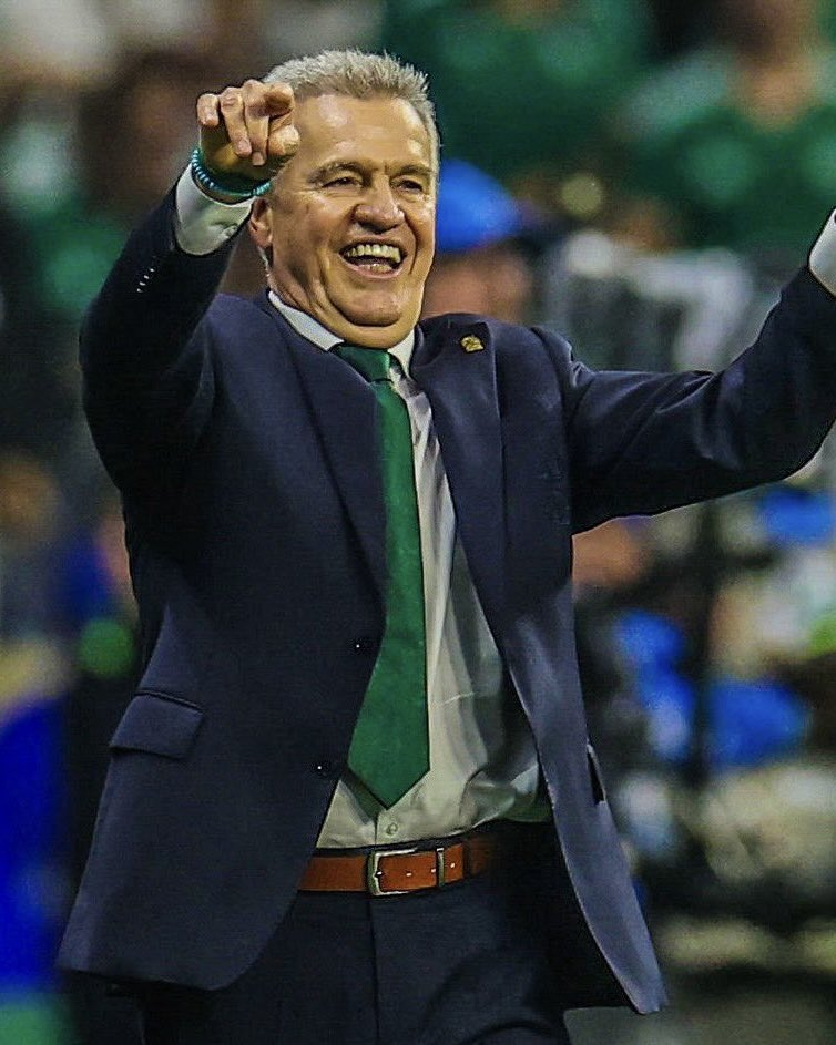 eurofootcom's tweet photo. 🚨🇲🇽 𝐎𝐅𝐅𝐈𝐂𝐈𝐀𝐋 | Javier Aguirre is the new manager of Valencia! ⚫️⚪️🦇

He was most recently the manager of Mexico at the 2026 World Cup. ✨ https://t.co/95zwCYQ2nj