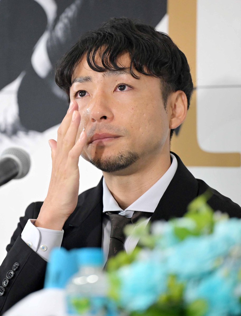 kanasports2020's tweet photo. 「いつかはフロンターレの顔になりたい」

16年前の新体制会見でそんな意気込みを語っていた小林悠選手

クラブの歴史を動かした偉大なストライカーでした。

#frontale #小林悠 https://t.co/SXTPzRpBwo