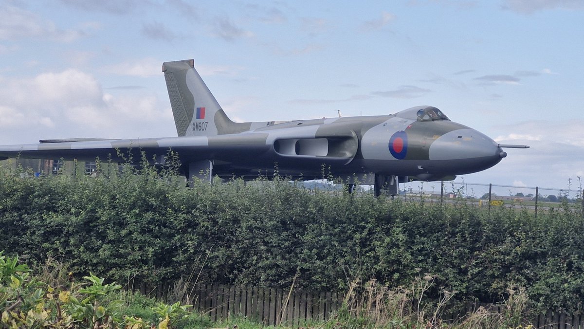 bluenobby's tweet photo. Hello again .... #FalklandsWar #opblackbuck @RAFWaddington @RoyalAirForce #opcorporate @RoyalNavy https://t.co/vph4Q0hs0R
