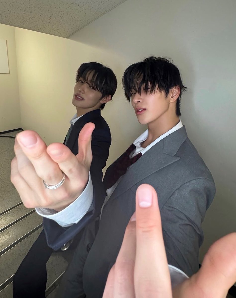 Keonhyeon_meng's tweet photo. KEONHYEON ADOHHHHHHHHHHH INI KONYON BANGET ALAMAK KONYONNNNNNNNN😭🫂 https://t.co/N0lr8ux8r5
