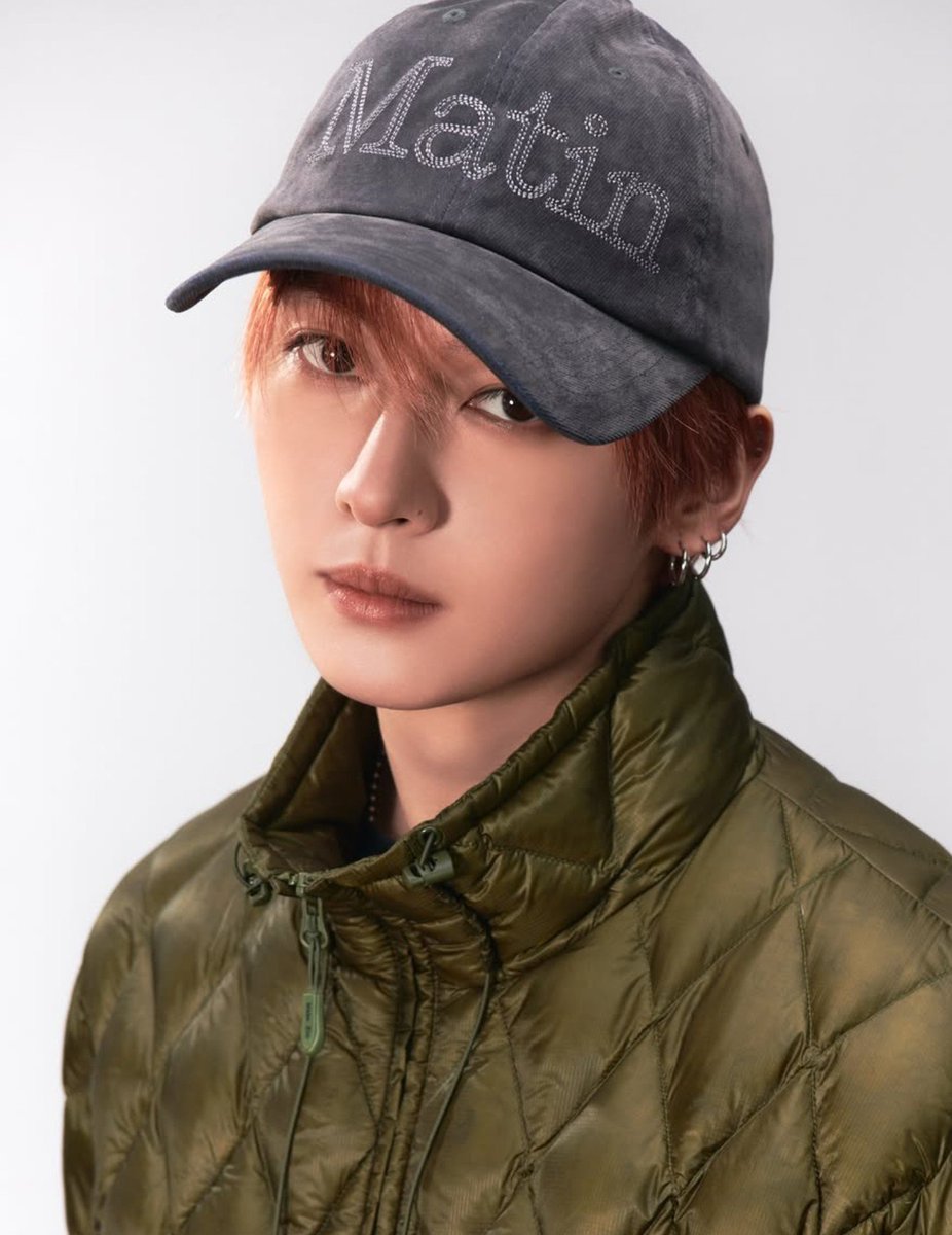 RingoSkz's tweet photo. キャップ🧢好き〜似合うね〜
どれもこれも、何でこんなにかっこよいのですか🥰?
#StrayKids #스트레이키즈
#리노 #LeeKnow
#MatinKim #마뗑킴
#2026WinterCollection https://t.co/jadkt1RE9M