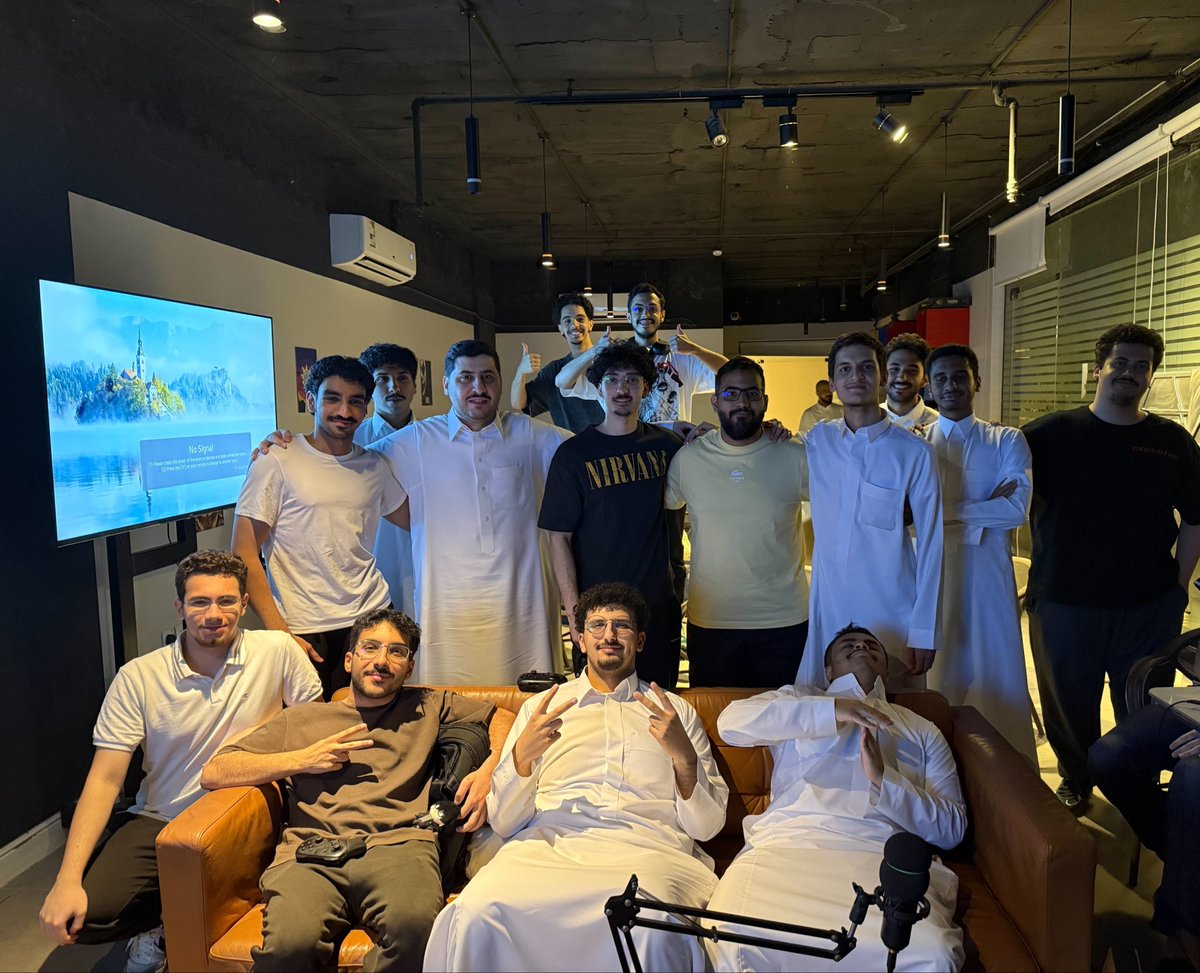 LOE1447's tweet photo. بحمد الله الانتهاء من بطولة  (monthly) LOE#4 #SuperSmashUltimate بتنظيم @LOE1447

مبروك للفائزين

1st @kanaan_faris 
2nd @LoFissbu 
3rd @MozaSSBU
4th @AbuAlsaudSSB 
نشوفكم في الجايات باذن الله https://t.co/qWsvh3iHBO