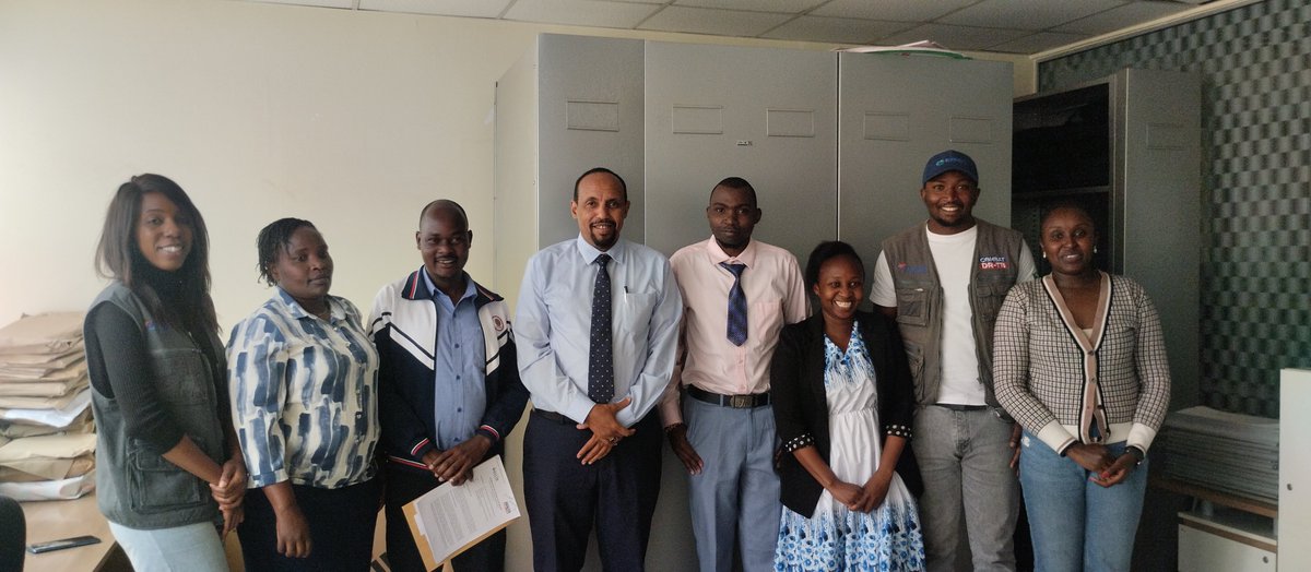 TBChampions_ke's tweet photo. The #TestToBeatTB Kenya Advocacy Memorandum has officially been received by the Ag. Head of the @NTLDKenya
Dr. Abdullahi Omar. Civil society organizations and TB-affected community representation has been made by Network of TB Champions Kenya, @StopTBKe & @KELINKenya https://t.co/HadbjL3cLv