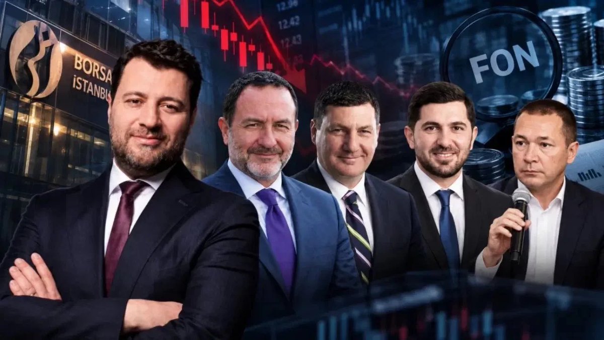 HaberReport's tweet photo. #SONDAKİKA Fatih Altaylı'dan fon skandalı kulisi:

"Bu fonların bir borsa dolandırıcılığı mekanizması haline geldiği bilindiği halde niye bugüne kadar bunlara göz yumulmuştu, ne değişmişti de düğmeye basılmıştı?

Bu sorunun yanıtını bulabilmek için Saray’a ve ekonomi yönetimine yakın bazı isimlerle konuştum.

Ekonomi yönetiminde ve haliyle Mehmet Şimşek’te, bu fonların varlığından ve çalışma biçiminden uzunca bir süredir duyulan rahatsızlık geçtiğimiz bahar aylarında artmış ve ciddi bir tedirginliğe dönüşmüş. 

Hormonlu ve sahte biçimde büyüyen fonların bankacılık sistemini bile tehdit eder hale gelmesi üzerine ekonomi yönetimi ciddi uyarılarda bulunmaya başlamış.

En nihayetinde geçtiğimiz nisan sonunda bu konuda adım atılması kararı alınmış ve ekonomi yönetimine yetki verilmiş. İlk değişiklik, AK Parti Ekonomi işleri Başkanlığı’nın Basra harap olduktan sonra hedef aldığı SPK’dan başlamış. SPK Başkanı değiştirilmiş. Bank Asya kökenli meşhur Ali Fuat Taşkesenlioğlu’ndan sonra gelip 4 yıldır görev yapan İbrahim Ömer Gönül’ün yerine maliye kökenli Mahmut Sütçü getirilmiş.

Yani aslında bu fon rezaletine karşı adımlar bahar aylarında atılmaya başlanmış ama “zincirleme bir reaksiyona” neden olmamak için “siga siga” yürütülmesi planlanmış. 

Ancak bu arada bilgi sızıntıları olmaya başlayıp, fon yöneticileri mal kaçırma ve hatta kendilerini de kaçırma yolunda adımlar atmaya başlayınca operasyon mecburen hızlandırılmış.

“Bu operasyonun AK Parti ve iktidar içindeki kliklerin çekişmesi olduğu söyleniyor” diye sordum.

Aldığım yanıt ilginçti. “İktidar içi çekişmeler her zaman olur ama bu operasyon öyle bir şey değil. Tam aksine doğrudan Beyefendi’nin onayı ve desteği ile başladı. “Nereye giderse gitsin, kime giderse gitsin” diyen bir iradenin desteği var” yanıtını aldım.

Doğrusunu isterseniz, “Kime giderse gitsin” cümlesini çok da inandırıcı bulmamıştım. Sonra dün akşam saatlerinde Emre Tezmen, Serdar Turhan, Alper Öztürk ve Alkin Brothers tutuklanınca içimde bir umut belirdi."