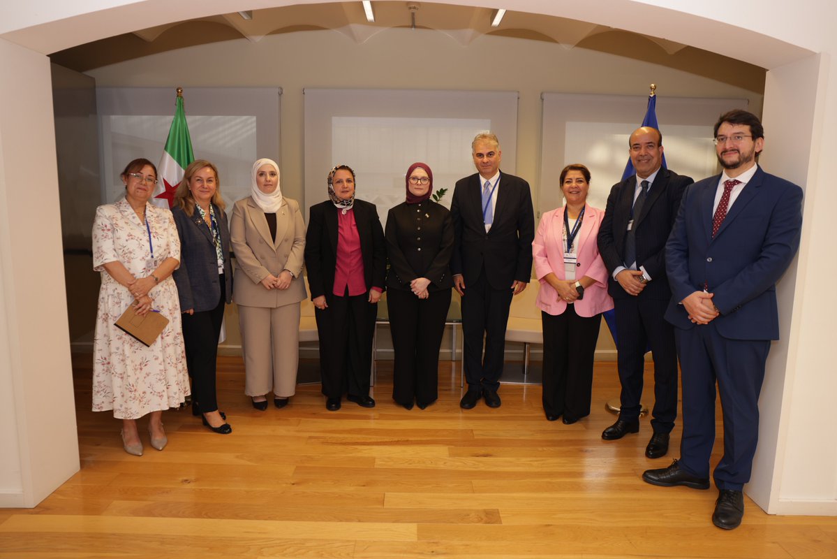 UfMSecretariat's tweet photo. استقبل الأمين العام بالإنابة للاتحاد من أجل المتوسط، فادي حاج علي، مديرة إدارة الشؤون الأوروبية في وزارة الخارجية السورية سالي شوبط @syrianmofaex ، والوفد المرافق لها، بمقر الأمانة العامة للاتحاد في برشلونة. وشاركت في اللقاء نائبتا الأمين العام ملتم بيوكراكش ونسرين التميمي.

وتناول اللقاء سبل تطوير التعاون بين سوريا والاتحاد من أجل المتوسط، ومجالات العمل ذات الاهتمام المشترك، بما في ذلك فرص المشاركة في مبادرات الاتحاد ومنصاته الإقليمية، وتعزيز التعاون في إطار الأولويات المشتركة في المنطقة.