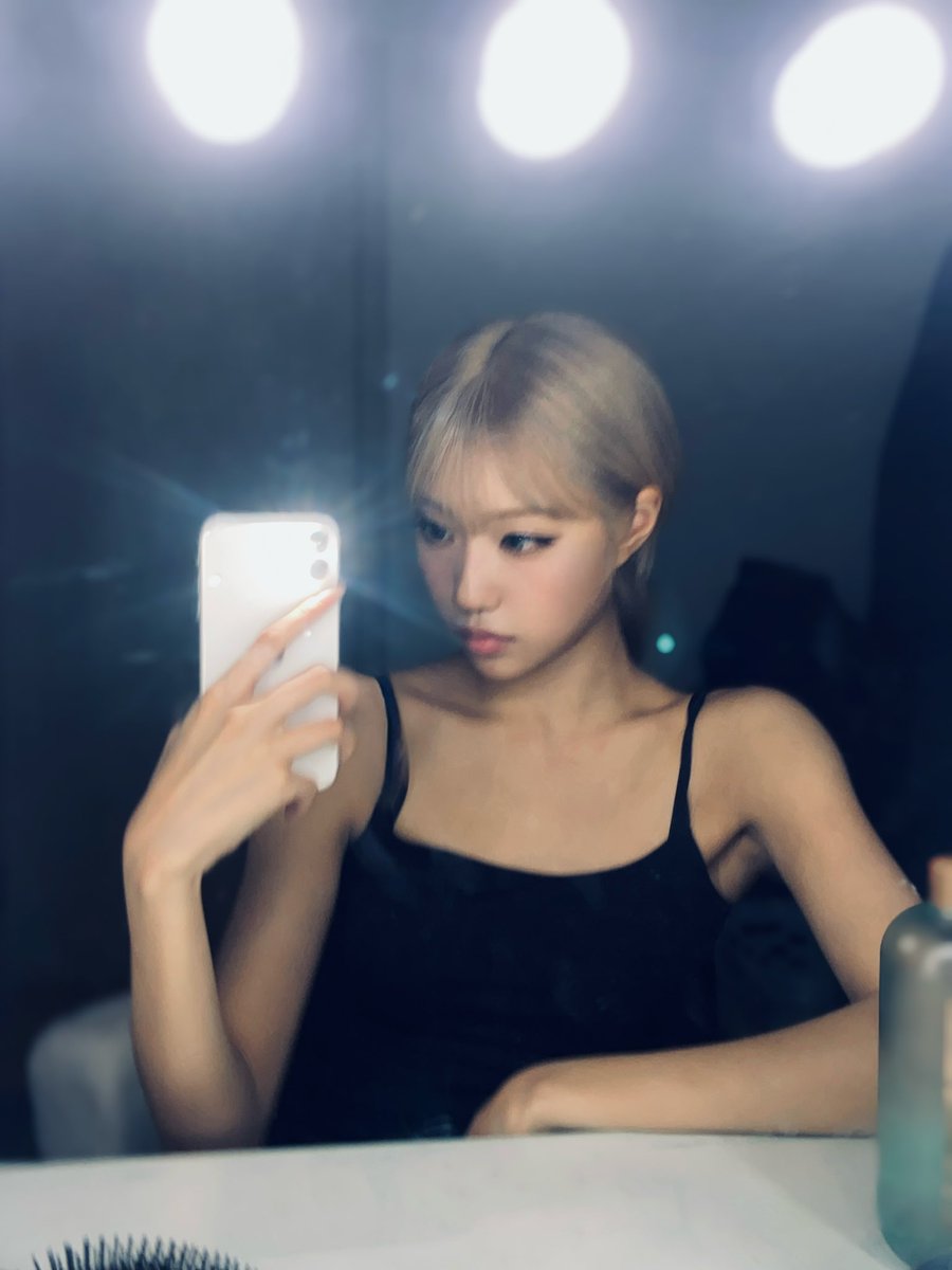 izna_offcl's tweet photo. [izME📮]

 🖤

#izna #이즈나
#CHOIJUNGEUN #최정은 https://t.co/DNERKPQZJA