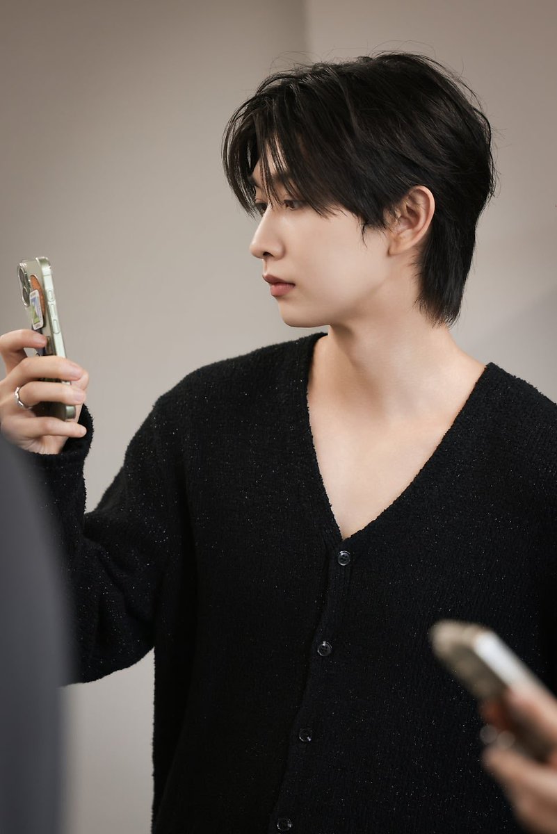 jam_ondaS2's tweet photo. 예민미 넘치는 요런 느낌도 좋네요🩵
#차승환 https://t.co/phFfCM3L9B