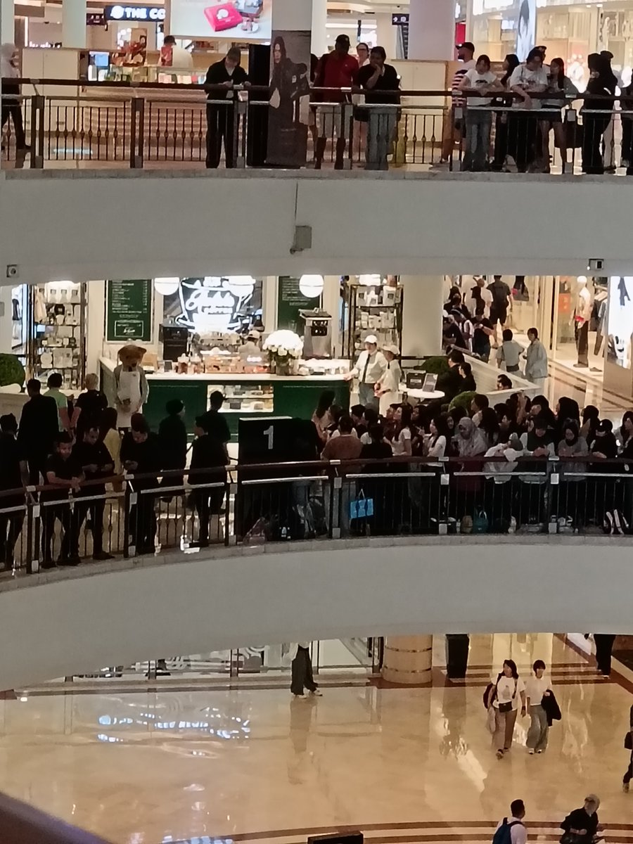 manson931913's tweet photo. 4.4 zoom

testing

#RalphLauren
#RalphLaurenMY
#ThePoloBlaze
#loverrukk https://t.co/GRYliVXCsm