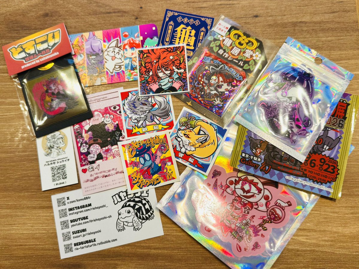 ir0d0rin0miyak0's tweet photo. 本日はギャラリー幻の #僕らの妖怪シール展 へ
暗めの店内にバッチリ合う妖怪たち、ランダムシールくじ引き等楽しいイベントも満載。
リアルタッチからデフォルメまで様々な妖怪たちが。ホログラムも沢山種類があり、シールグッズ作るのも楽しそうだなと感じました

ゾクちゃん、皆様お疲れ様でした🙇‍♂️ https://t.co/UqpBZIjcZh