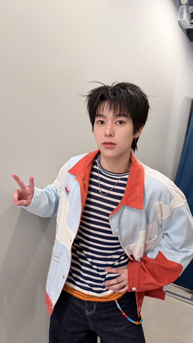 tia51_official tweet picture