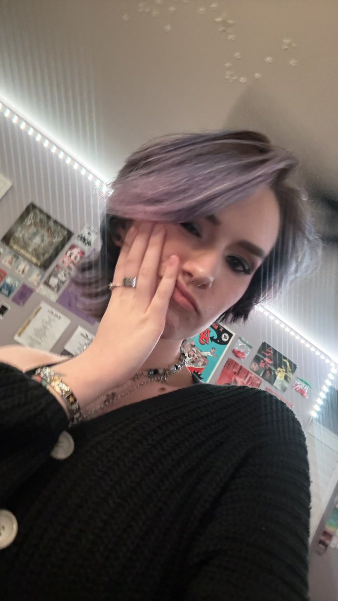 DeadlyBoop's tweet photo. Anyway, back to hot girl posting https://t.co/9kGcrcbs8p